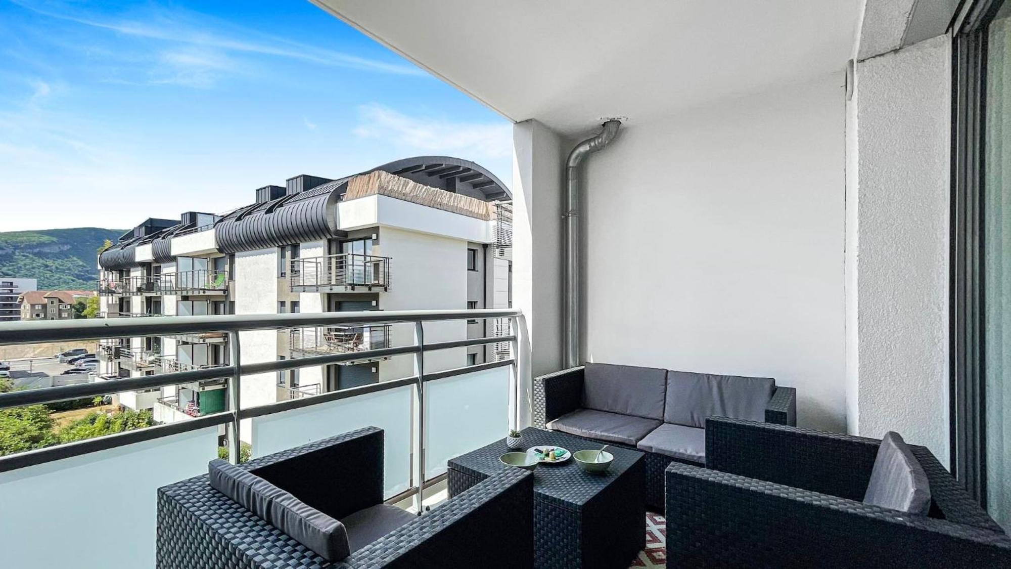 Homey Chloe - New - Parking Gratuit - Balcon Prive - Proche Geneve アンヌマス エクステリア 写真